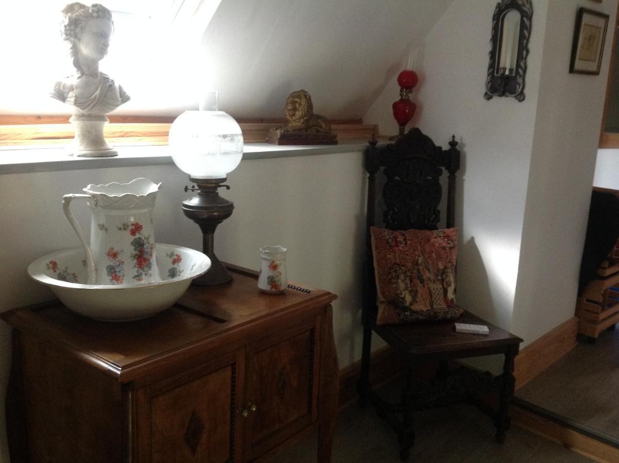 La Ville - Les Petits Champs Bed & Breakfast Buais-les-Monts Exterior photo